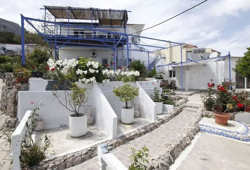 Paradis Studios
