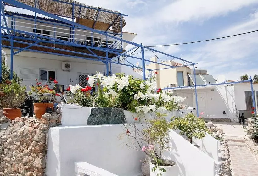 Paradis Studios