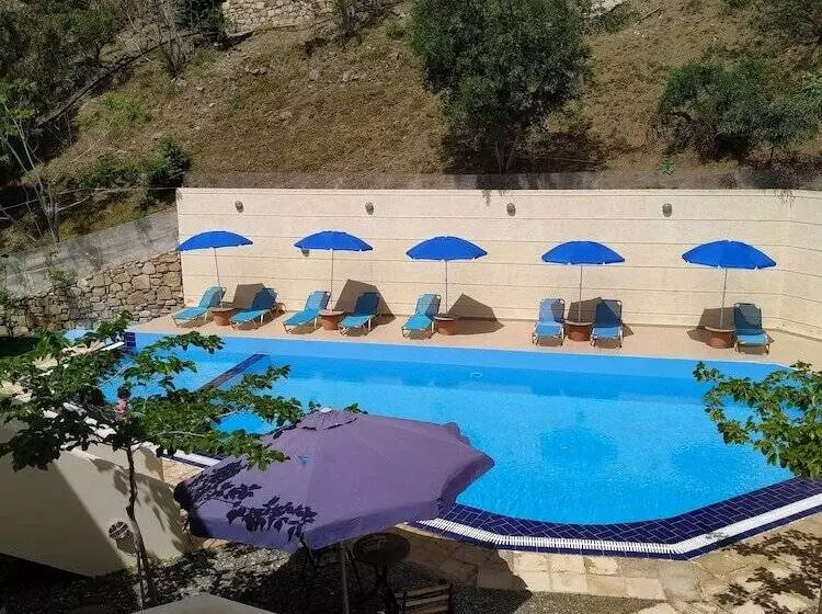 Sfinias Apartments