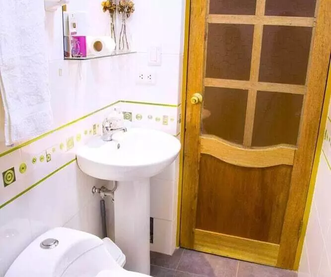 تختخواب و صبحانه Parwa Guest House