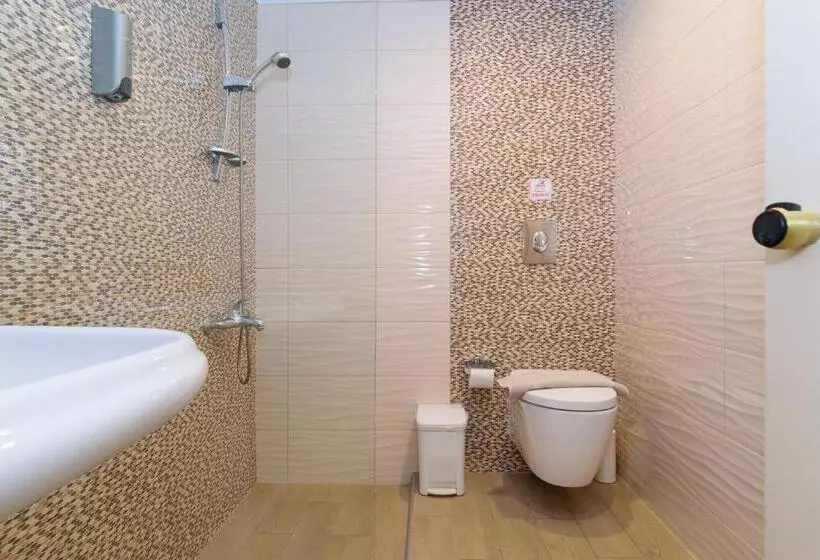 Hotelli Archontiki City