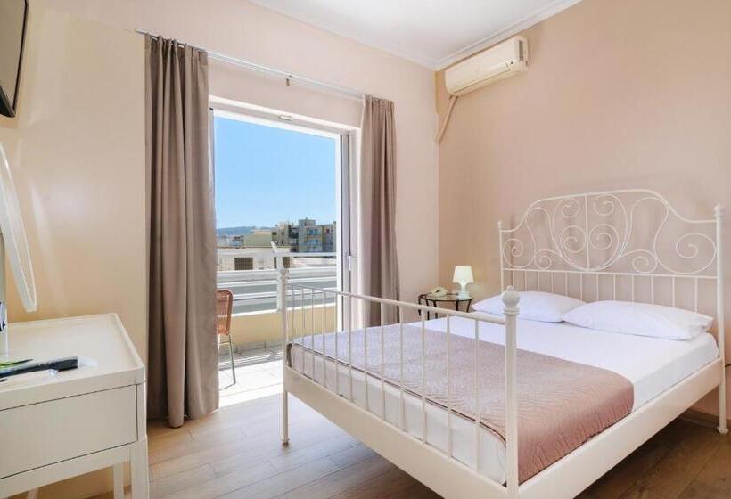 Отель Archontiki City