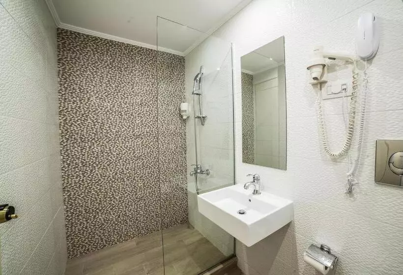 Hotelli Archontiki City