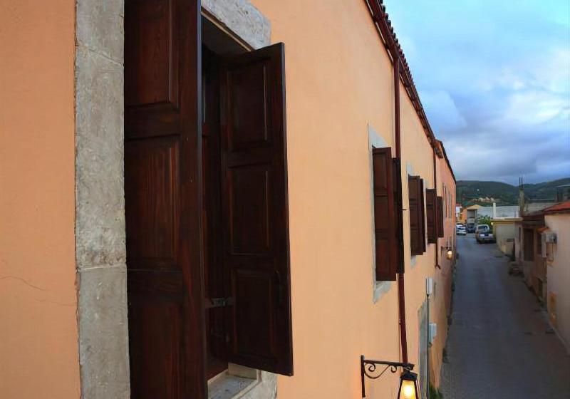 فندق Arhontiko Villa