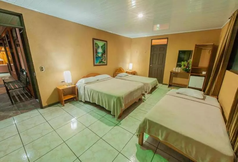 Hotel Cabinas Eddy B&b