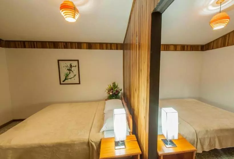 Hotel Cabinas Eddy B&b