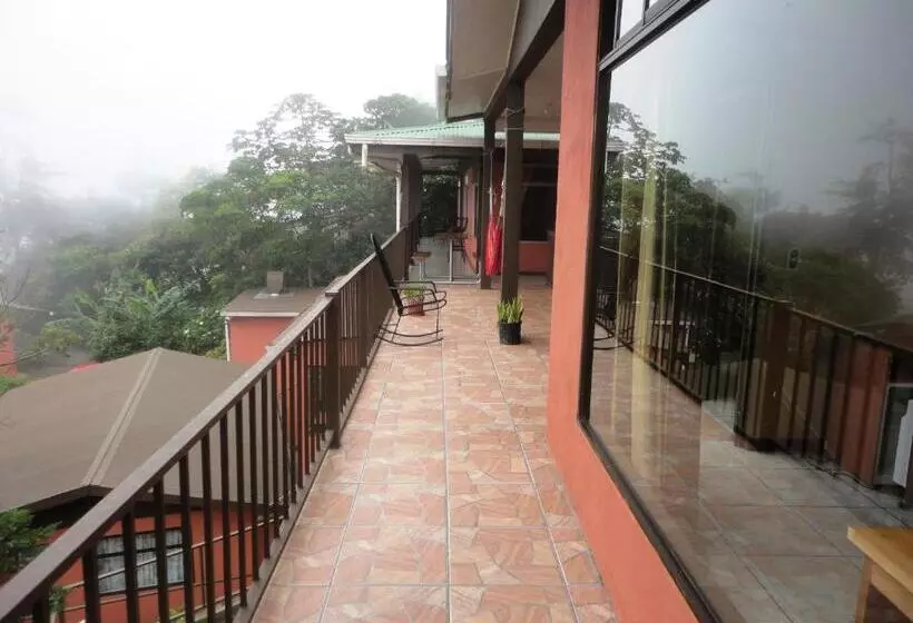 Hotel Cabinas Eddy B&b