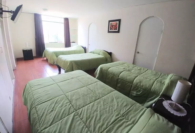 هتل Casa Mores Inn