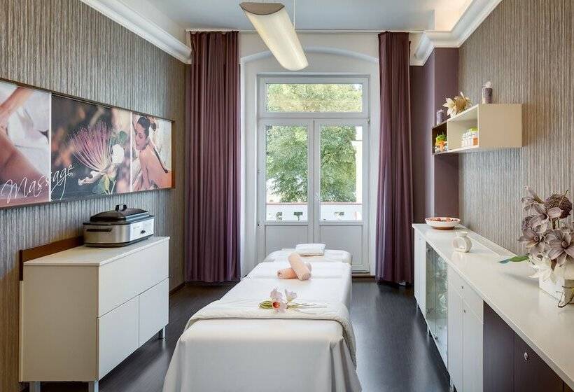 فندق Ensana Hvězda  Imperiál  Neapol