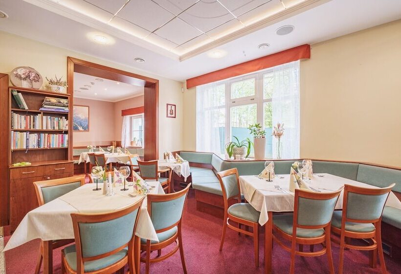 فندق Francis Spa