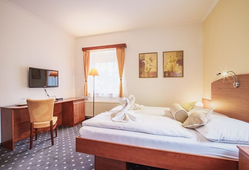 فندق Francis Spa