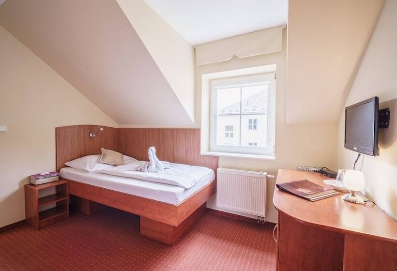 فندق Francis Spa