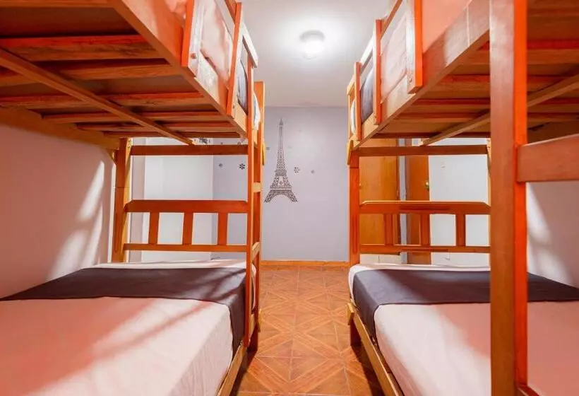 هتل Hostal Las Fresas Lima Airport