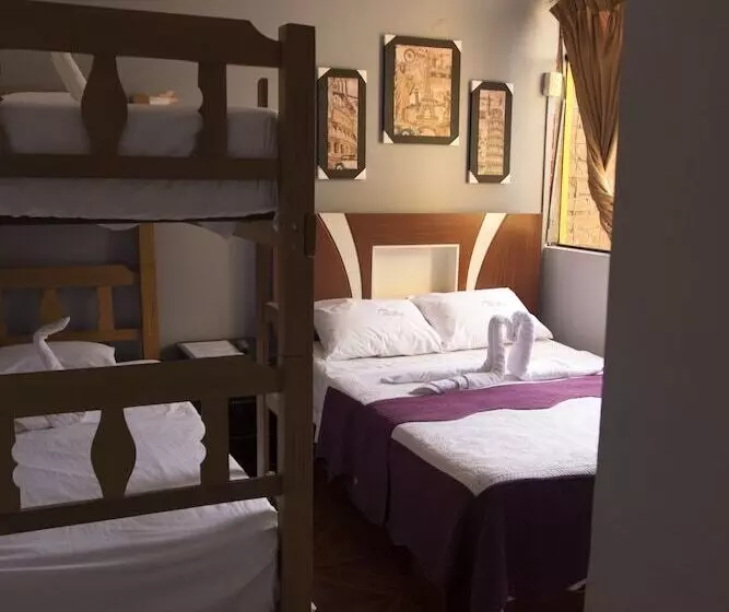 هتل Hostal Las Fresas Lima Airport
