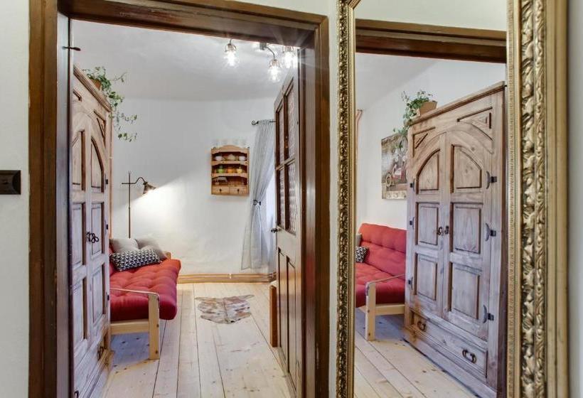 فندق Krumlov Tower