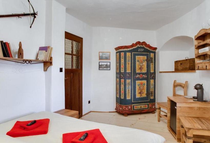 فندق Krumlov Tower