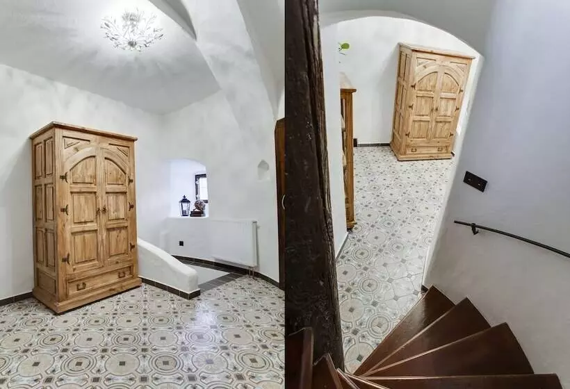 Hotelli Krumlov Tower