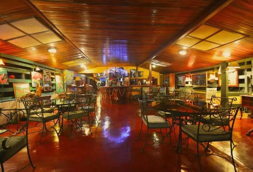 ホテル La Mansion Inn Arenal