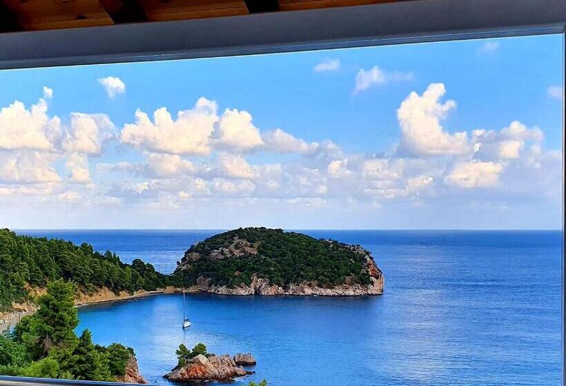 Hotel Mando Beachfront