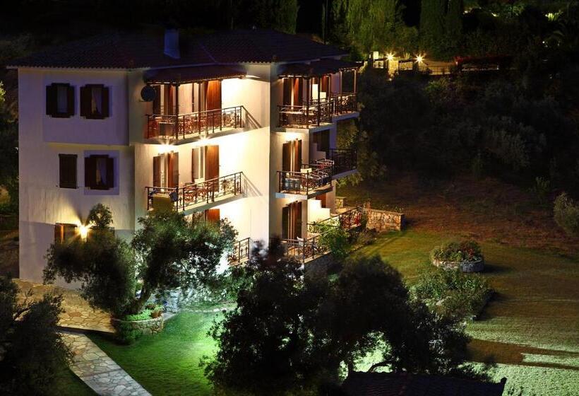 Hotel Mando Beachfront