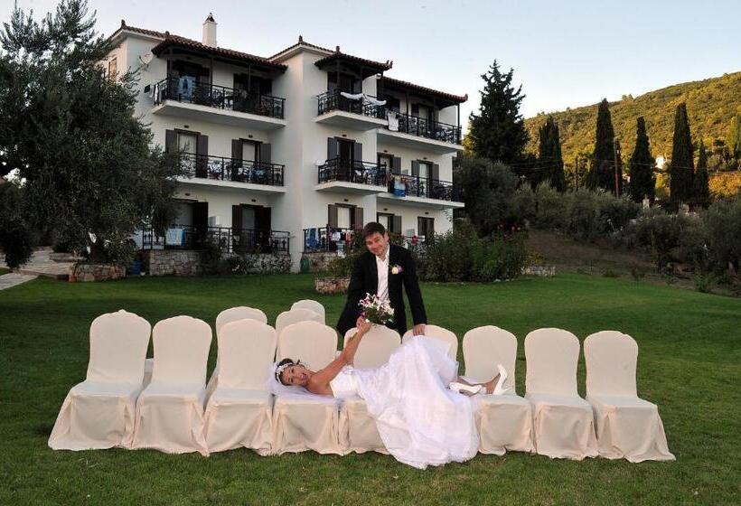 Hotel Mando Beachfront