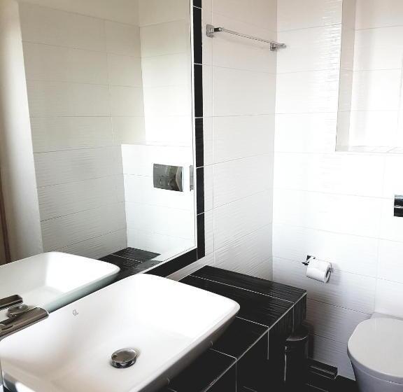 Hotel Mando Beachfront