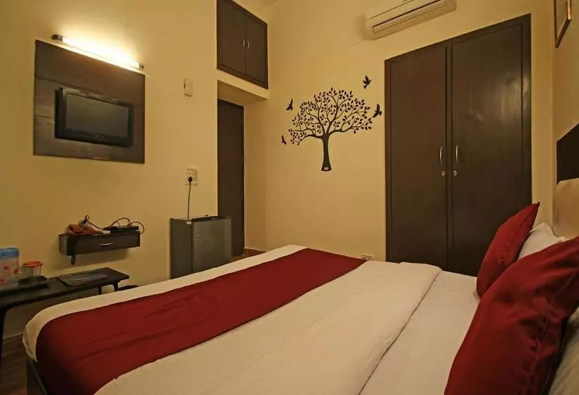 ホテル Oyo Rooms Safdarjung Extension