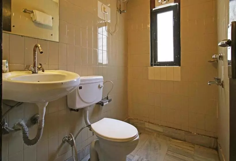 ホテル Oyo Rooms Safdarjung Extension