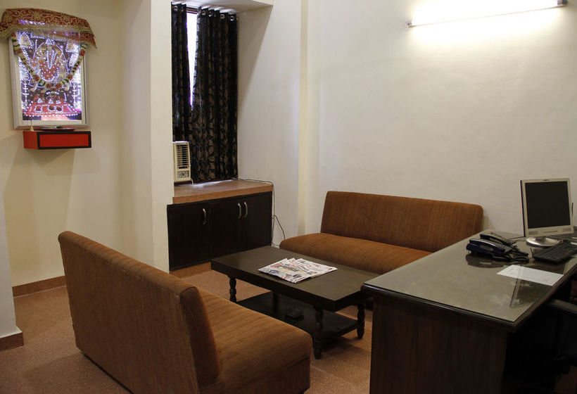 Fotos del hotel Oyo Rooms Safdarjung Extension:  18