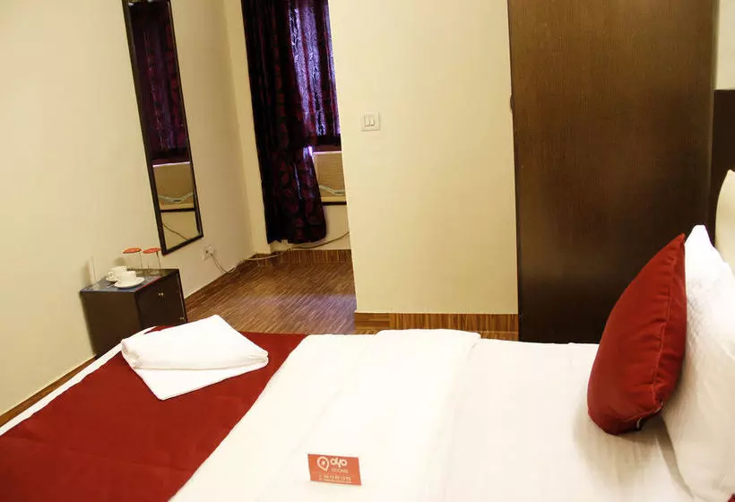 ホテル Oyo Rooms Safdarjung Extension