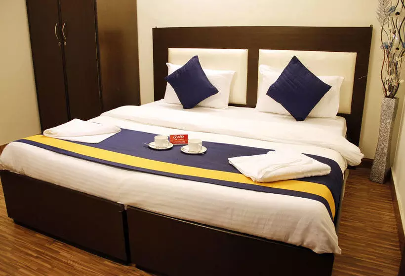 ホテル Oyo Rooms Safdarjung Extension