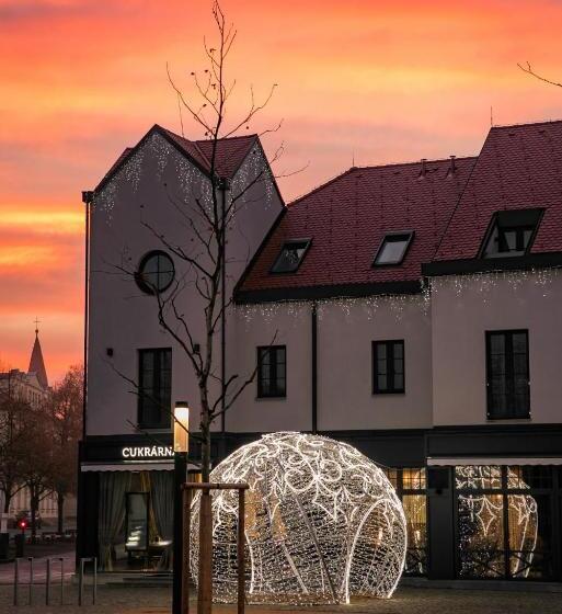 酒店 Paloma Průhonice