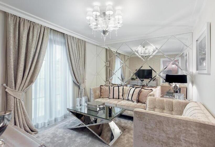 酒店 Paloma Průhonice