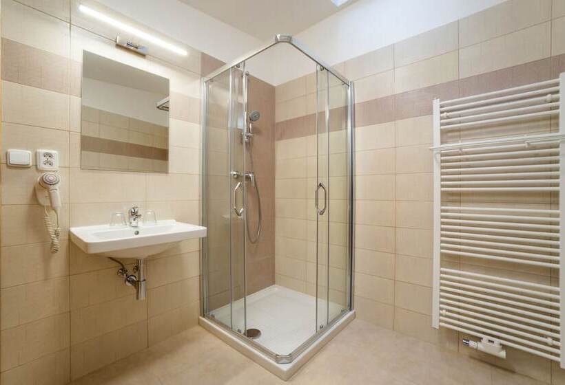 Hotelli Pension Galko