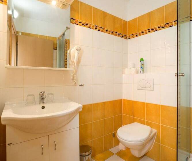 Hotelli Pension Galko