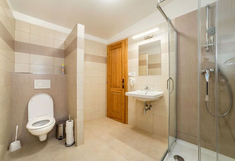 Hotelli Pension Galko