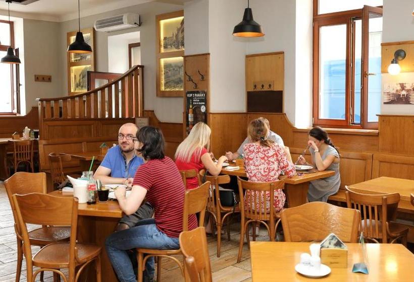 Hotel Pension U Tří Sedláků