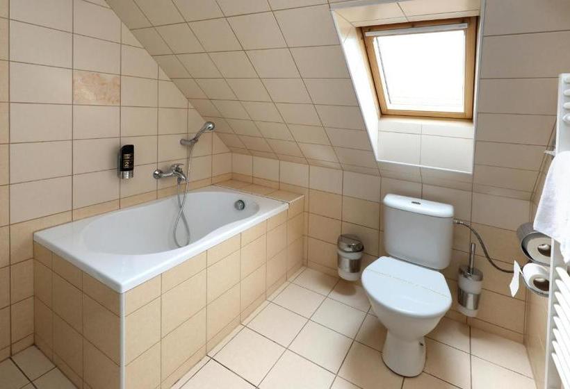 Hotel Pension U Tří Sedláků