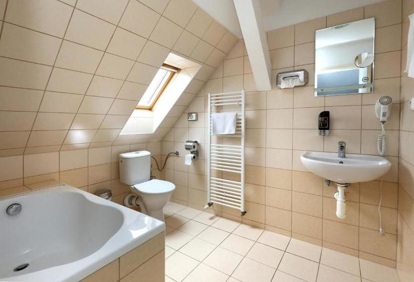 Hotel Pension U Tří Sedláků