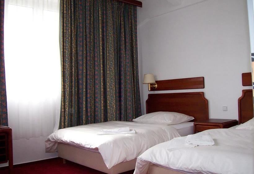 ホテル S Centrum Děčín