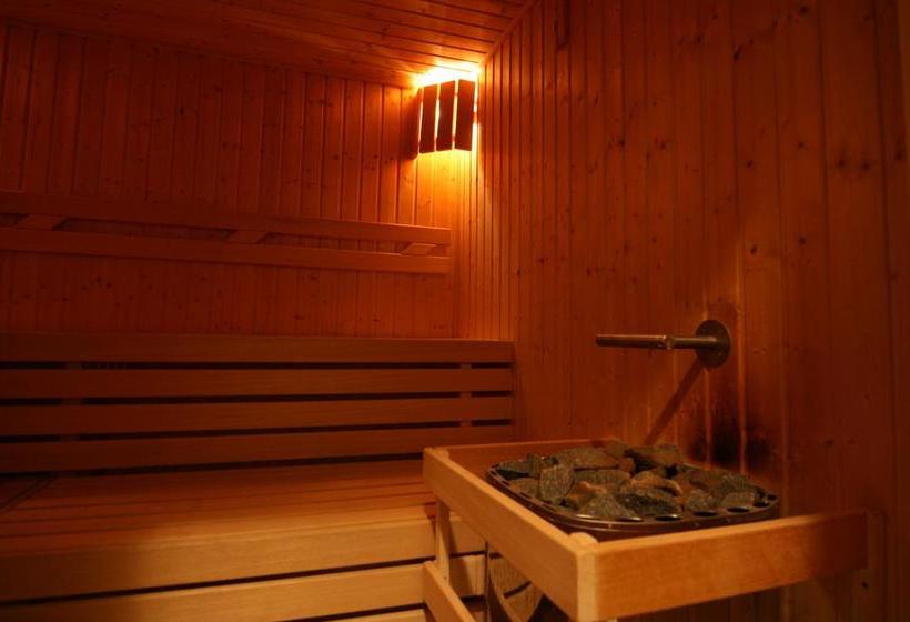 ホテル S Centrum Děčín