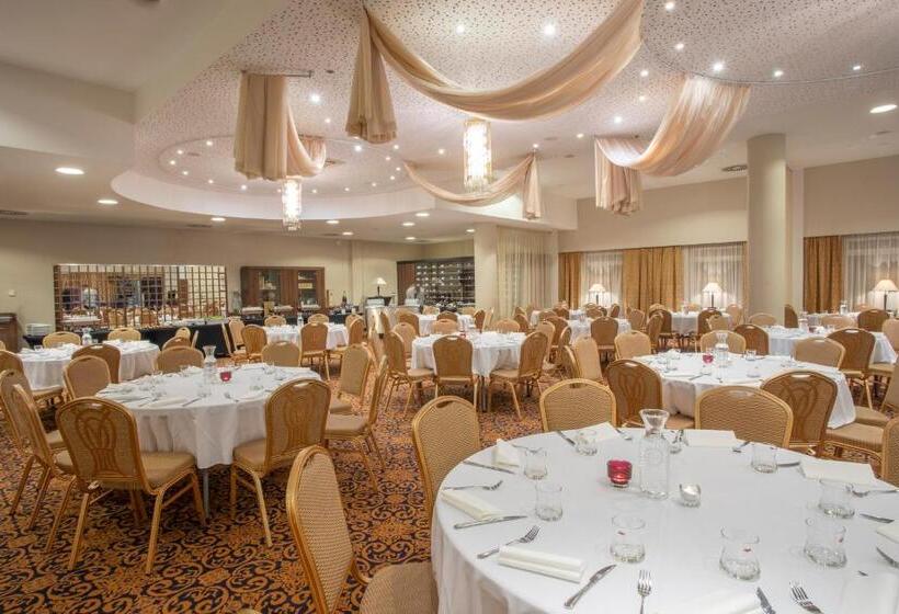 Отель Spa Resort Tree Of Life