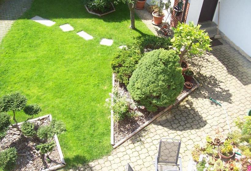 فندق Penzion Speedway