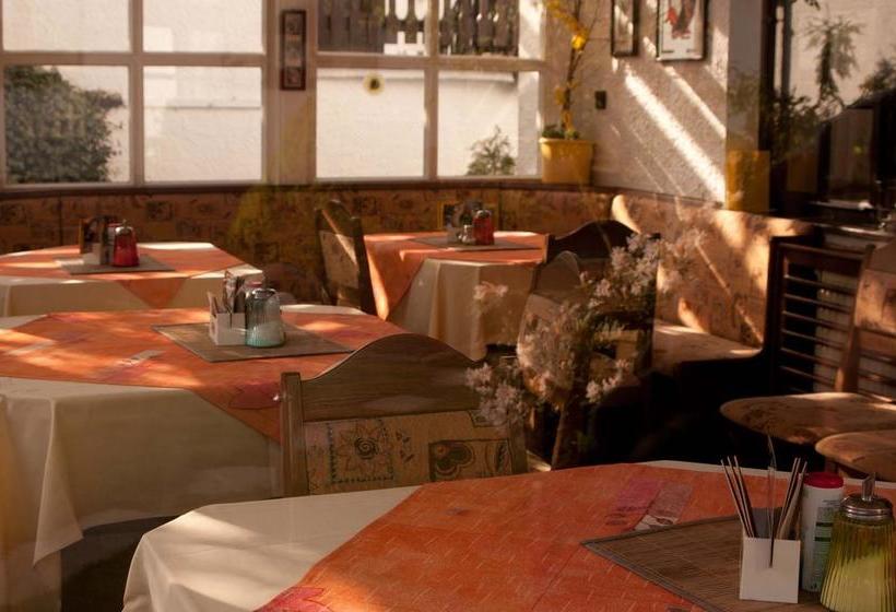 فندق Penzion Speedway