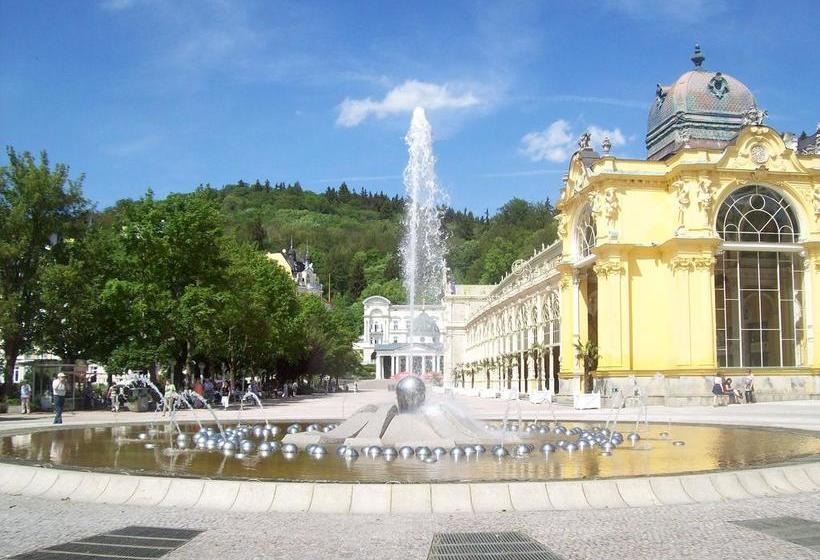 فندق Penzion Speedway