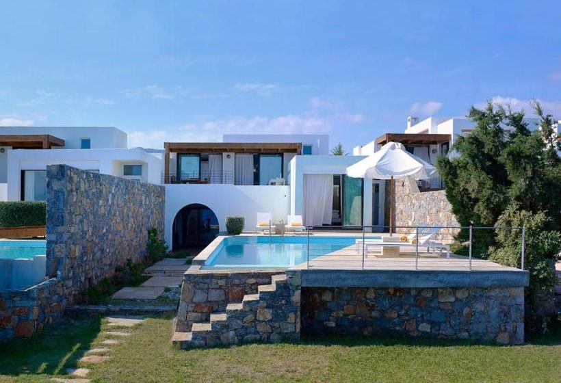 בית מלון כפרי Thalassa Villas