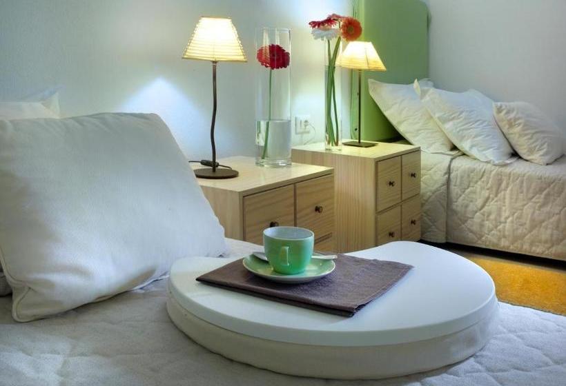 בית מלון כפרי Thalassa Villas