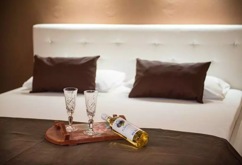 Hotelli Villa Eden