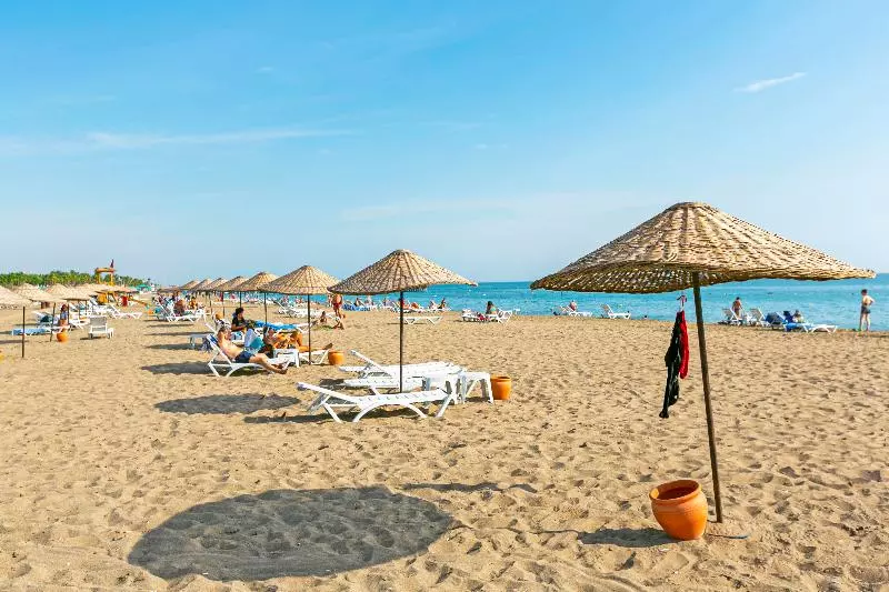 Hotelli Paradise Town Villa Beldora