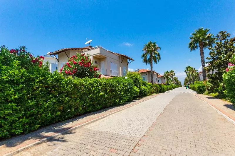 Hotelli Paradise Town Villa Beldora